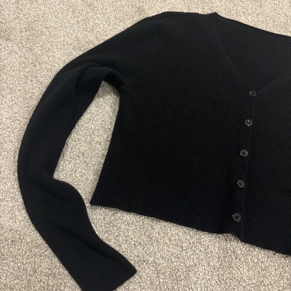 Shein Button Front Rib-Knit Cropped Cardigan - Picture 4 of 7